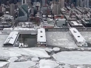 ABD'de Kuzey Kutbu'nu andıran manzaralar: Hudson Nehri dondu