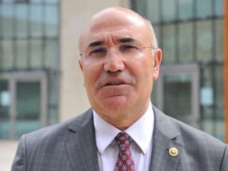 Mahmut Tanal'dan 'Ne mutlu Türk'üm diyene' güncellemesi