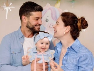 Berk Oktay ve Yıldız Çağrı Atiksoy'dan yeni aşk karesi