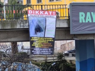 Trabzon'da dolandırıldığını iddia eden kişi, dolandırıcıyı afişle ifşa etti