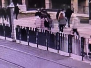 İstanbul'da polisi gören hırsızlar panikledi
