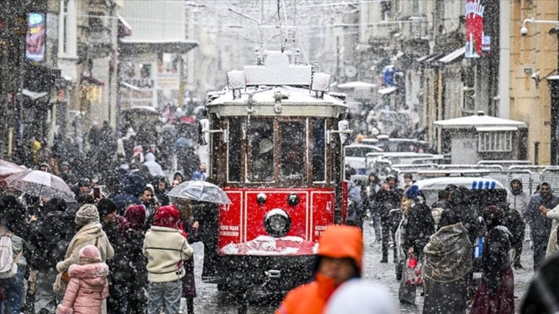 AKOM uyardı: İstanbul'a yeniden kar geliyor