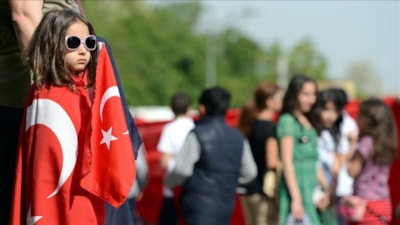 Okullarda ikinci dönem 'bayrak sevgisi' temasıyla başlayacak