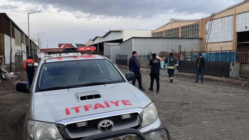 Konya'da dondurma deposunda amonyak sızıntısı: 1 işçi hastanelik oldu