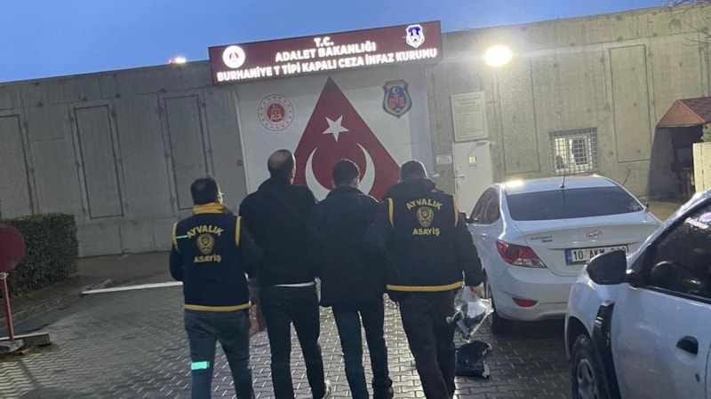 Balıkesir'de sahte komiser ve savcı yakalandı