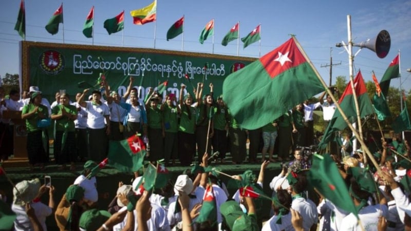 Myanmar’da seçimleri ordu destekli USDP kazandı