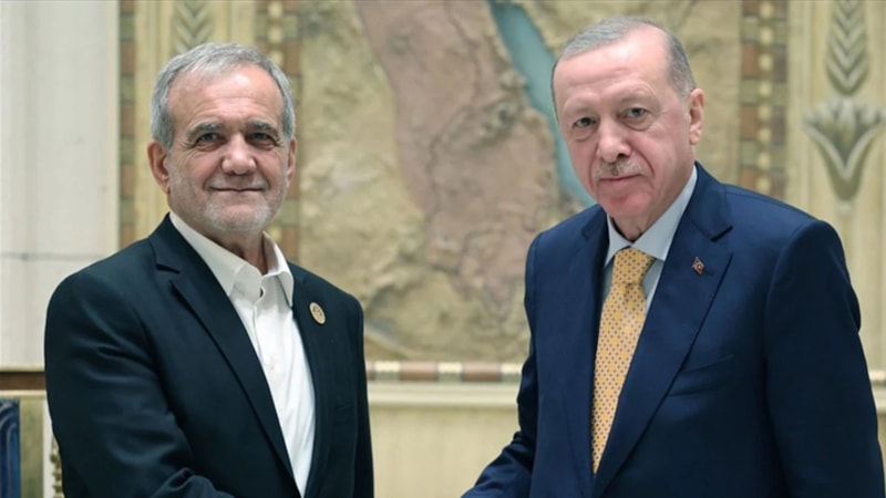 Cumhurbaşkanı Erdoğan, Mesud Pezeşkiyan ile görüştü