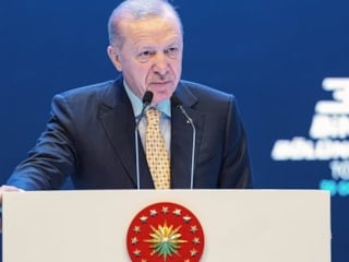 Cumhurbaşkanı Erdoğan: Ne kadar yol yaparsanız trafik o kadar sıkışır diyen çapsızlar