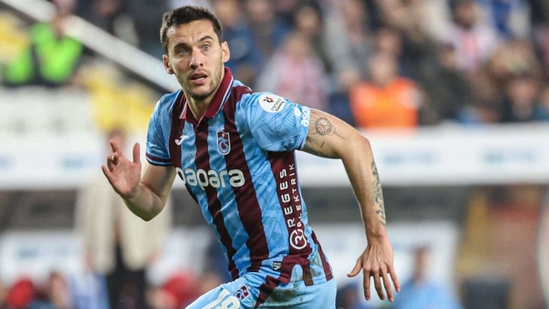 Umut Nayir, 4 büyüklerin 3'ünde forma giydi