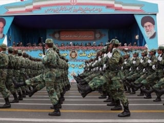 İran ordusu: Elimiz tetikte düşmanın hareketlerini izliyoruz