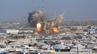 İsrail, ateşkese rağmen Gazze'ye saldırdı