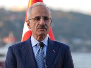 Abdulkadir Uraloğlu: 2025'te limanlarımızda elleçlenen yük rekor kırdı