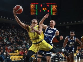 Mersin Spor, Bahçeşehir Koleji'ni uzatmada geçti