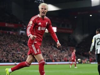 Liverpool, sahasında Newcastle United'ı mağlup etti