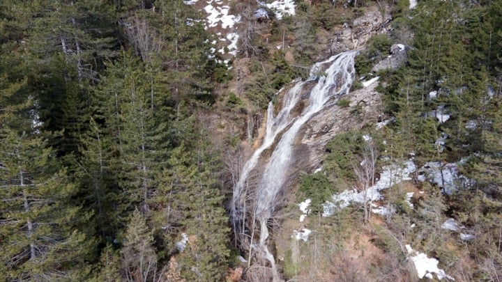 Kastamonu’da karların eriyişiyle oluşan 'Kar Şelalesi' büyülüyor