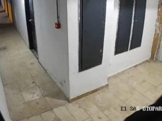 Elazığ’da güvenlik kameralarına saldırı kameraya yansıdı