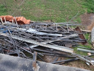 Aydın'da fırtına, ortalığı savaş alanına çevirdi