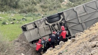 Antalya'da 8 kişinin hayatını kaybettiği kazada ilk tespit: Zemin ıslak, otobüs süratli