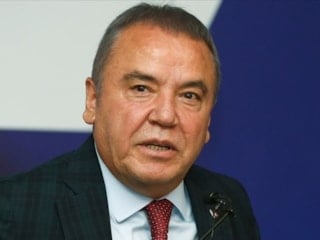 Muhittin Böcek'in sevgilisinin çaycılıktan memurluğa uzanan süreci