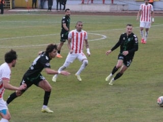 Boluspor, Sakaryaspor'u iki golle geçti