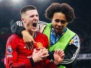 Manchester United, Fulham'a 3 attı