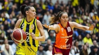 Fenerbahçe, pota derbisinde Galatasaray'ı devirdi