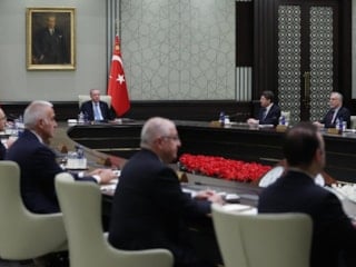 Kabine toplanıyor: Masada önemli konular olacak