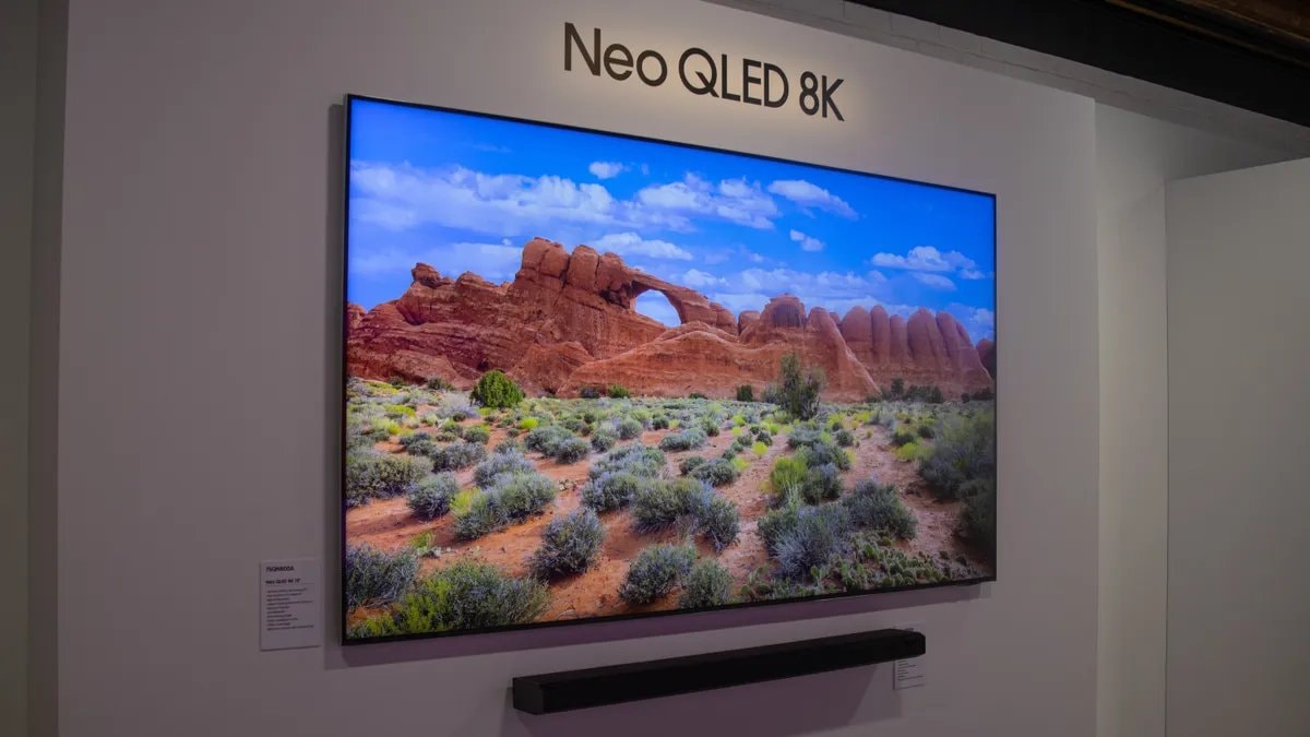 8K TV'ler tarih mi oluyor: LG, panel üretimini durdurma kararı aldı