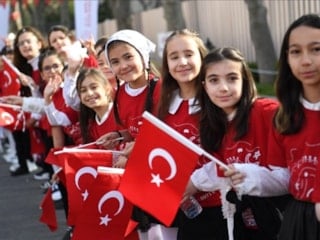 İkinci dönem bugün başlıyor: Okullarda “Bayrak Sevgisi” vurgulanacak