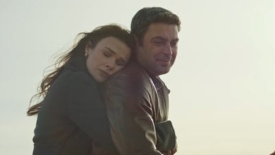 Uzak Şehir 48. bölüm 3. fragman: "Son sarılış..."