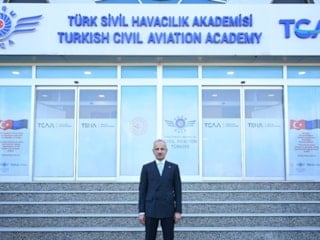Abdulkadir Uraloğlu: Yolcu ve kargo uçağı sayısı 800'e ulaştı