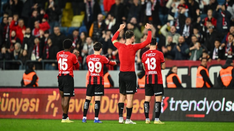 Gençlerbirliği sahasında bir başka oynuyor