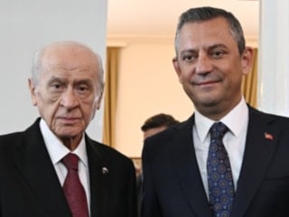 SON DAKİKA! Özgür Özel ile Devlet Bahçeli telefonda görüştü