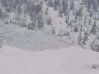 Şırnak'ta çığ düşme anları görüntülendi