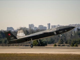 Selçuk Bayraktar: 2026 yılında KIZILELMA görevine başlayacak