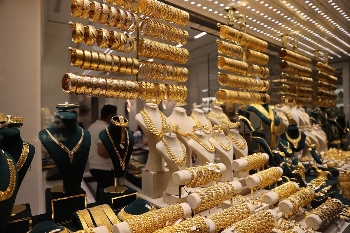 69818b0a89085248__w1200xh800 Enflasyon verisi öncesinde döviz ve altın fiyatları: 3 Şubat’ta piyasalarda son durum