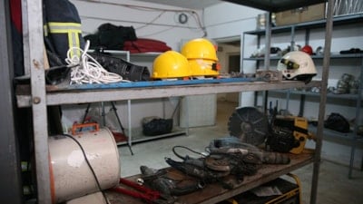 Niğdeli itfaiyeciler, deprem ekipmanlarını hatıra olarak saklıyor