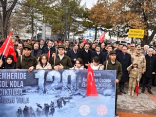 Van’da '120 Kahraman Çocuk' dualarla anıldı