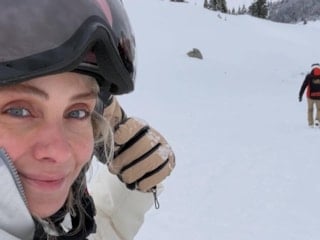 Nur Fettahoğlu'ndan çocuklu poz: Bin şükür