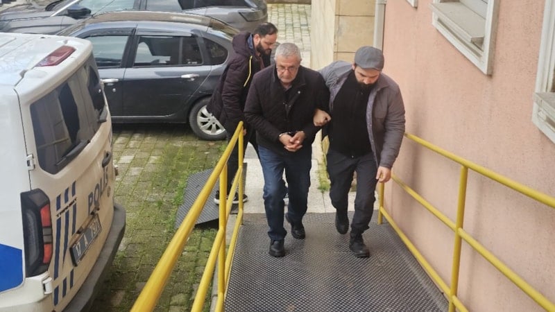 Çanakkale'de borç verdiği altınları ödemeyen oğlunu öldüren baba tutuklandı