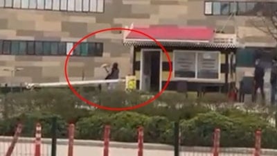 Bursa'da içinde yolcu olan taksiye alınmayan kadın sinir krizi geçirdi