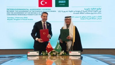 Bakan Bayraktar'dan Suudi Arabistan açıklaması: En düşük fiyatla elektriği alacağız