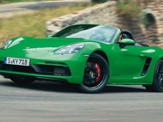 Porsche, elektrikli spor otomobil projesini iptal edebilir