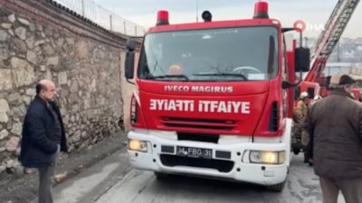 İstanbul'da çıkan yangında kedisi telef olan kadın sinir krizi geçirdi