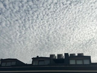 Gökyüzünü kapladı! İstanbul’daki bulut deprem habercisi mi?