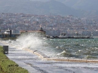Meteorolojiden denizlerde fırtına uyarısı