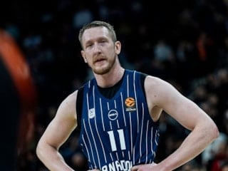 Anadolu Efes'ten Rolands Smits ile ilgili sakatlık bilgilendirmesi