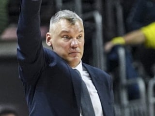 Sarunas Jasikevicius: Fenerbahçe basketbolunu sahaya yansıtmamız gerekiyor