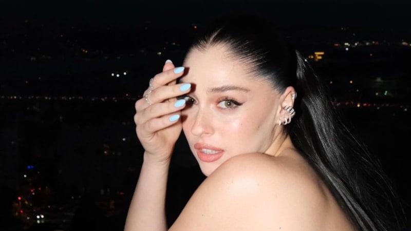 Cem Bölükbaşı sevgilisi Cemre Baysel'in doğum gününü kutladı