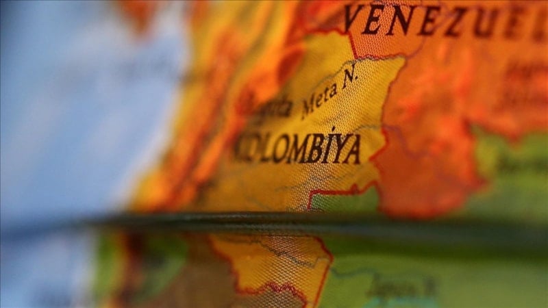 Kolombiya'da silahlı isyan örgütüne operasyon: 7 üye öldürüldü